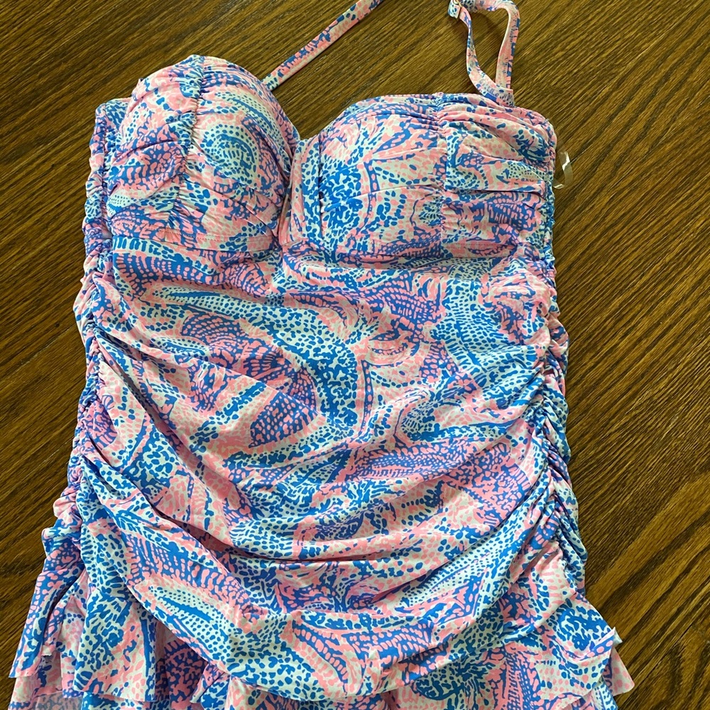 NWOT Lilly Pulitzer maybe gator tankini top